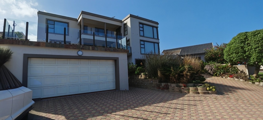 4 Bedroom Property for Sale in Dana Bay Western Cape